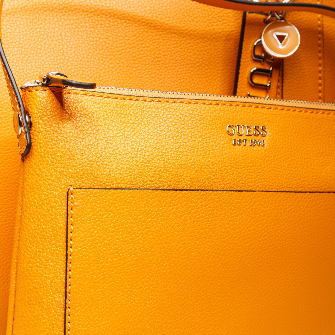 Damska torebka GUESS TOREBKA NAYA TRAP TOTE hwvg7881230mgd kolor musztardowy