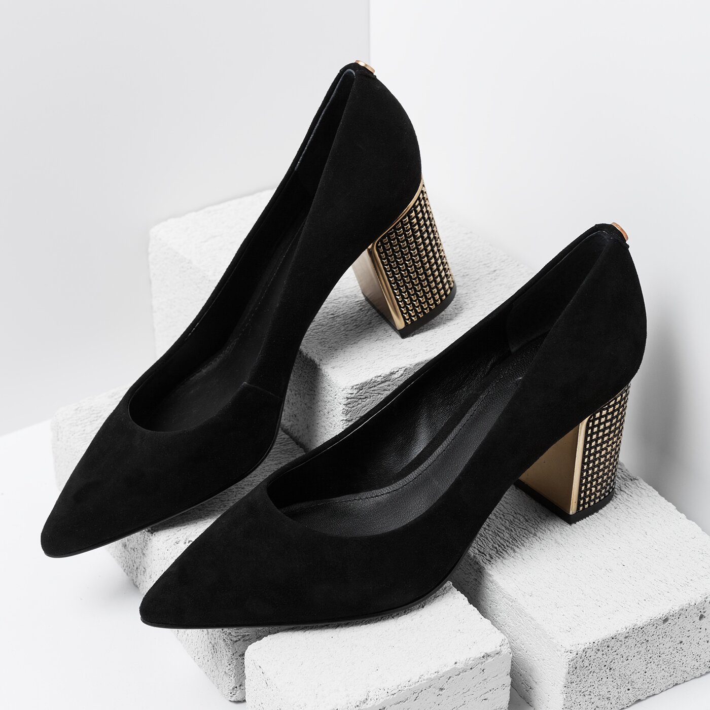 Damskie szpilki / czółenka GUESS BIDDIA flbd23sue08black kolor czarny