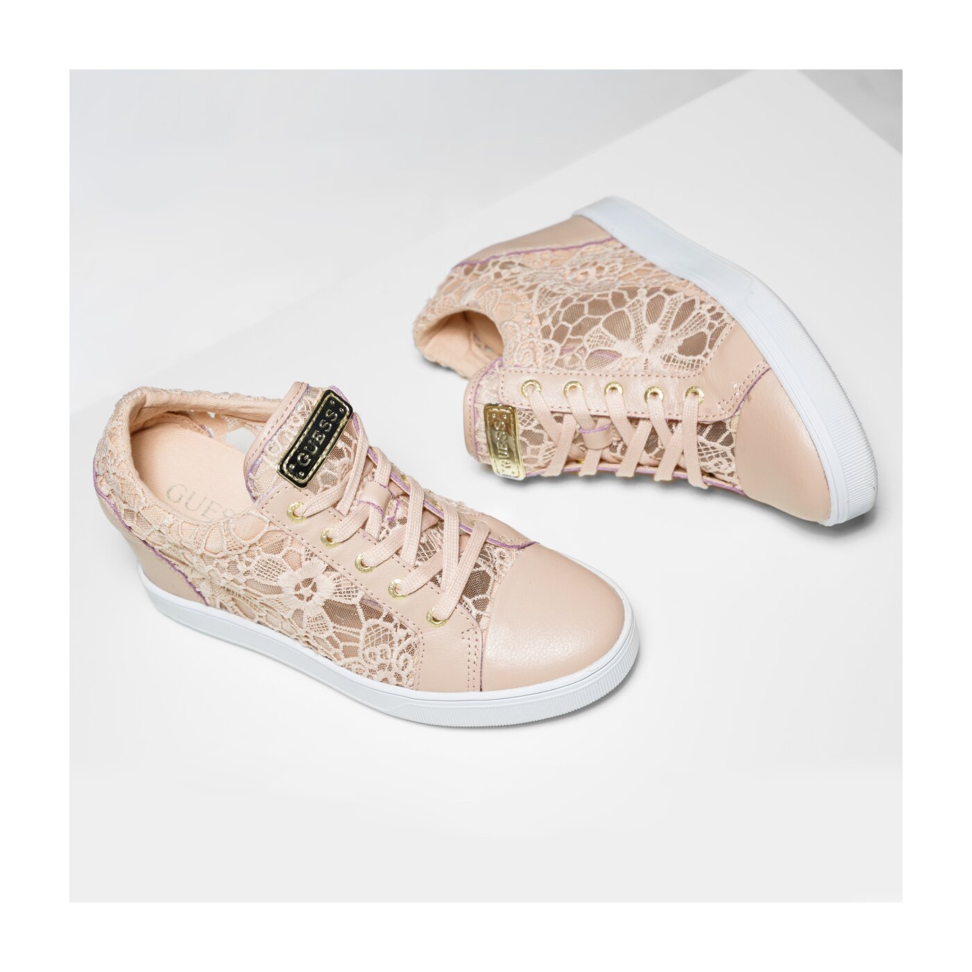 Damskie trampki GUESS FINNA flfin1lac12pink kolor różowy