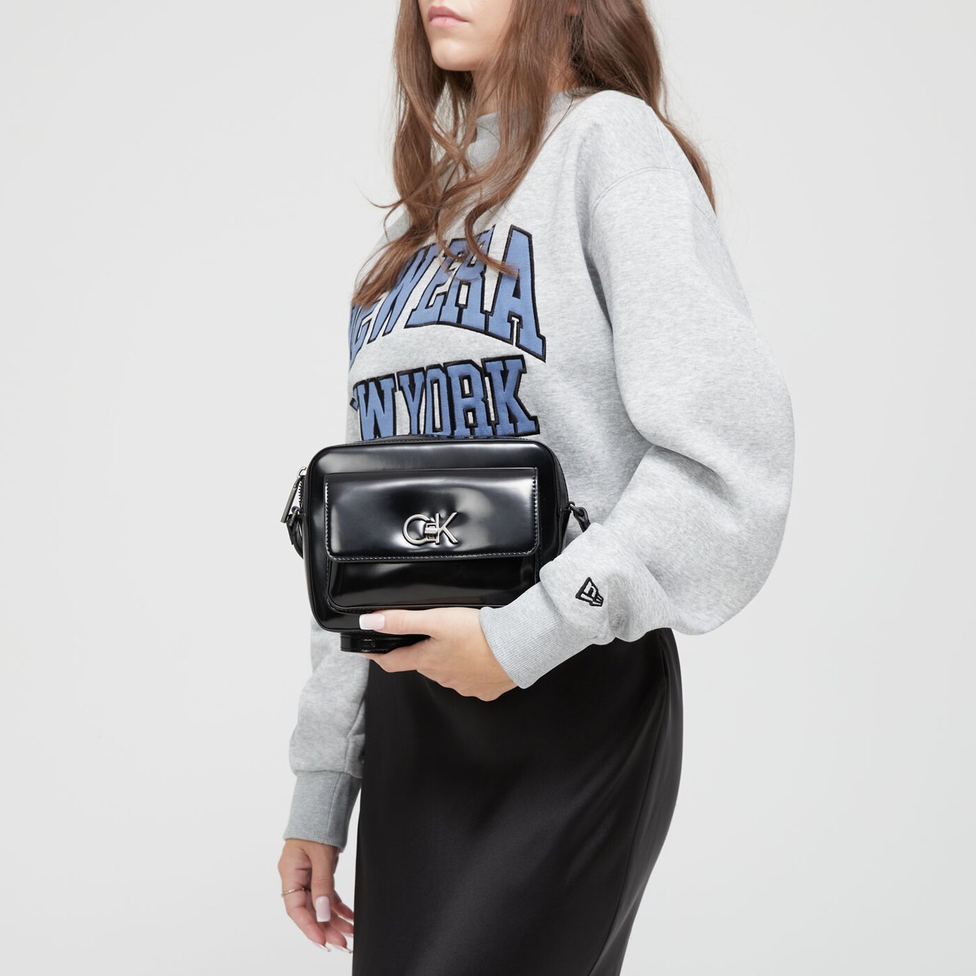 【 】Women's CKJ Utility l Logoカメラバッグ Logo Convertible Camera Bag Calvin Klein® | K60K613021BEH