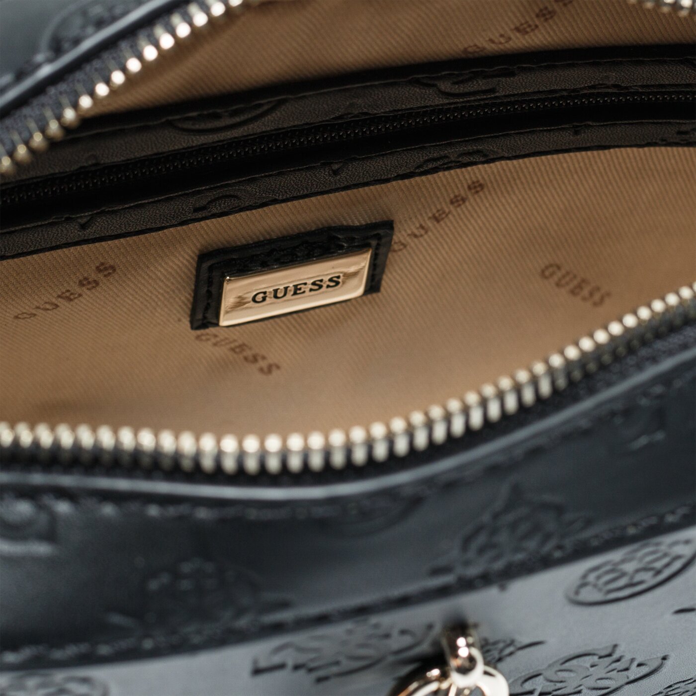 Damska torebka GUESS TOREBKA KAMRYN CROSSBODY TOP ZIP hwpi6691120bla kolor czarny