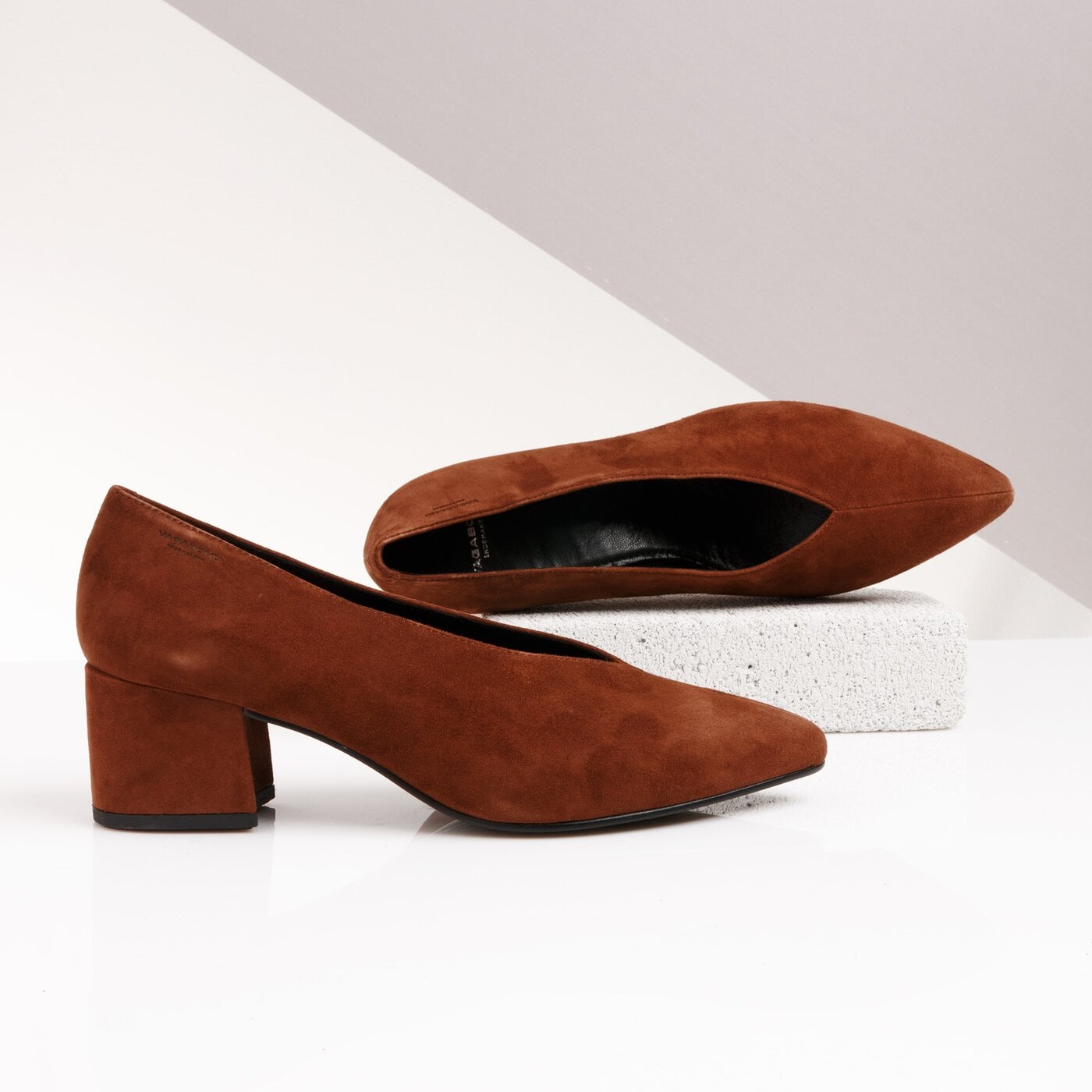 Damskie szpilki / czółenka VAGABOND MYA 481904033 kolor brązowy