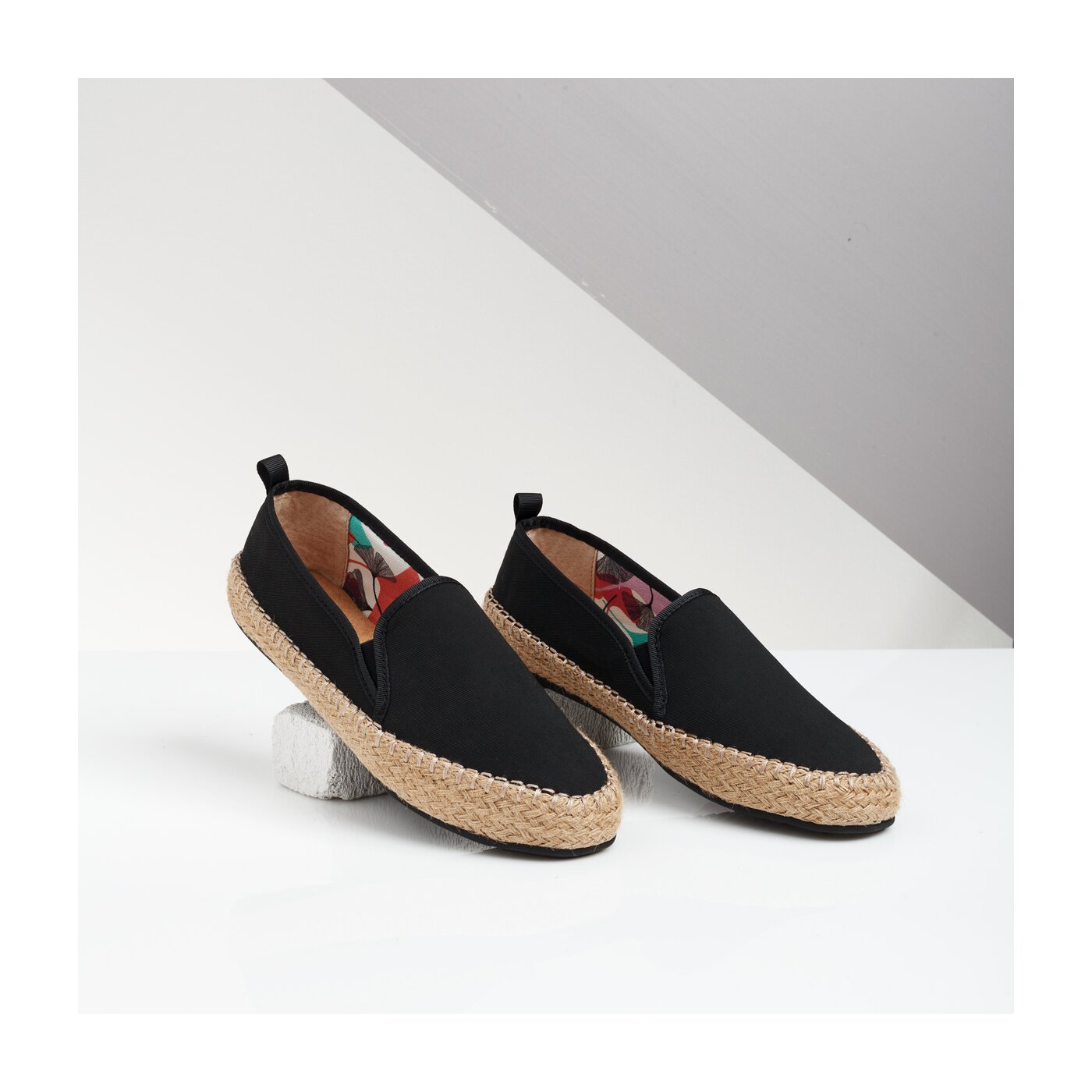 Damskie espadryle EMU AUSTRALIA GUM  w11385black kolor czarny
