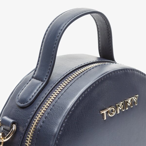 Damska torebka TOMMY HILFIGER TOREBKA ICONIC XOVER aw0aw07949cjm kolor granatowy