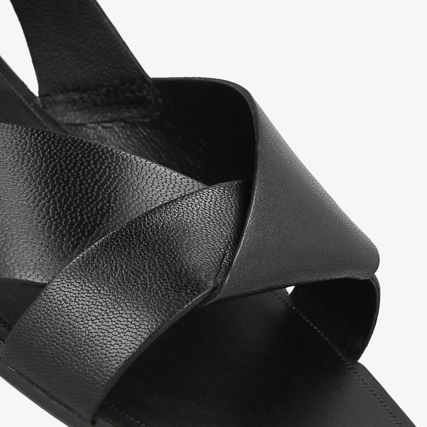 Damskie sandały VAGABOND TIA 4331-201-20 kolor czarny