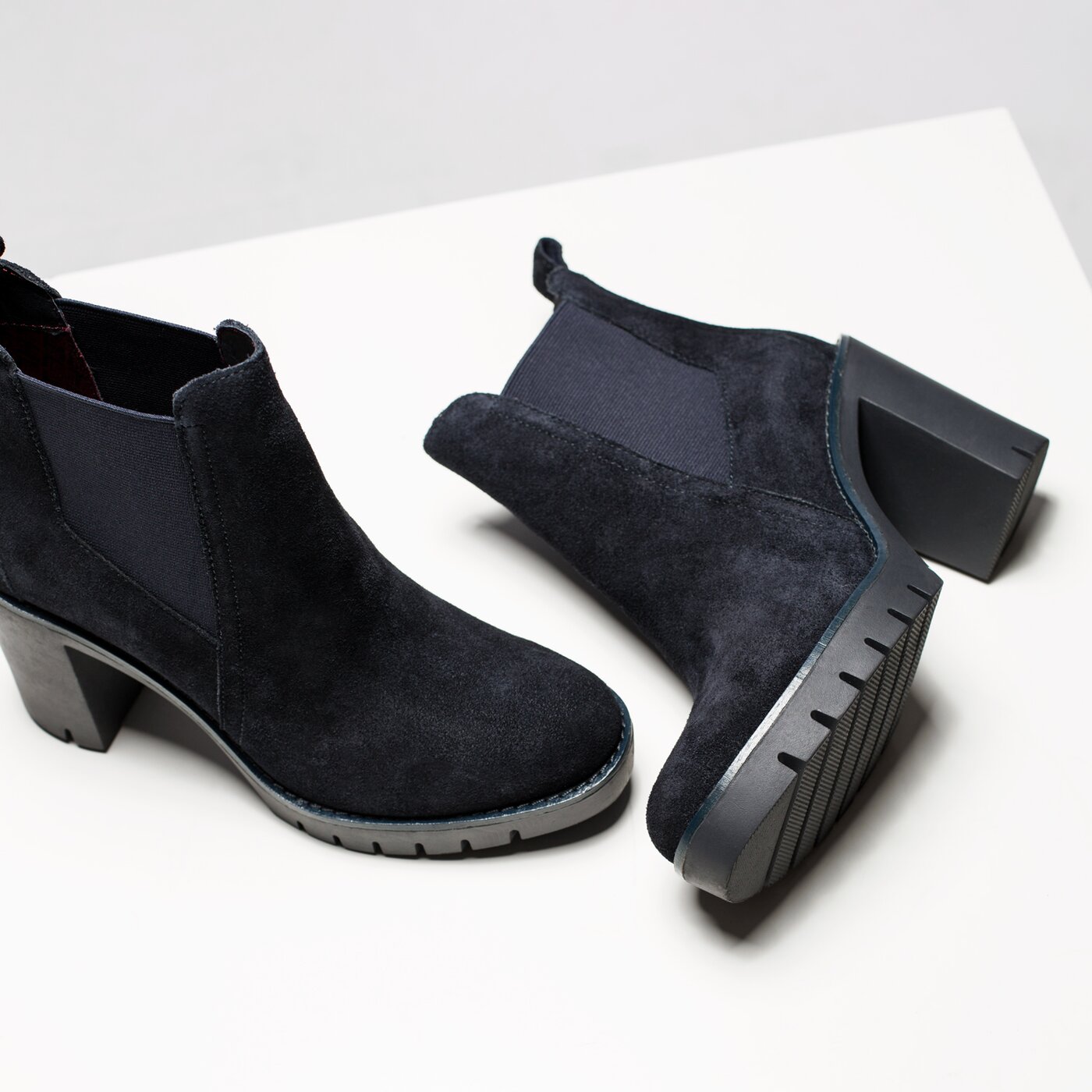 Damskie botki / sztyblety TOMMY HILFIGER P1285AOLA 1B fw56821570403 kolor granatowy