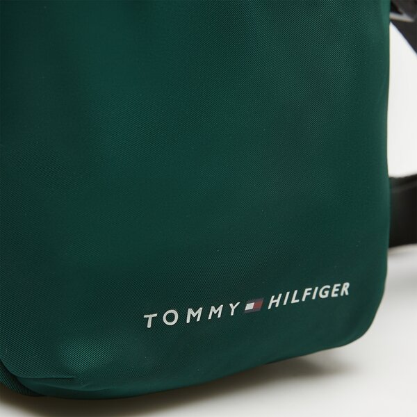Damska torebka TOMMY HILFIGER TOREBKA TH SKYLINE MINI REPORTER am0am11790mbp kolor zielony