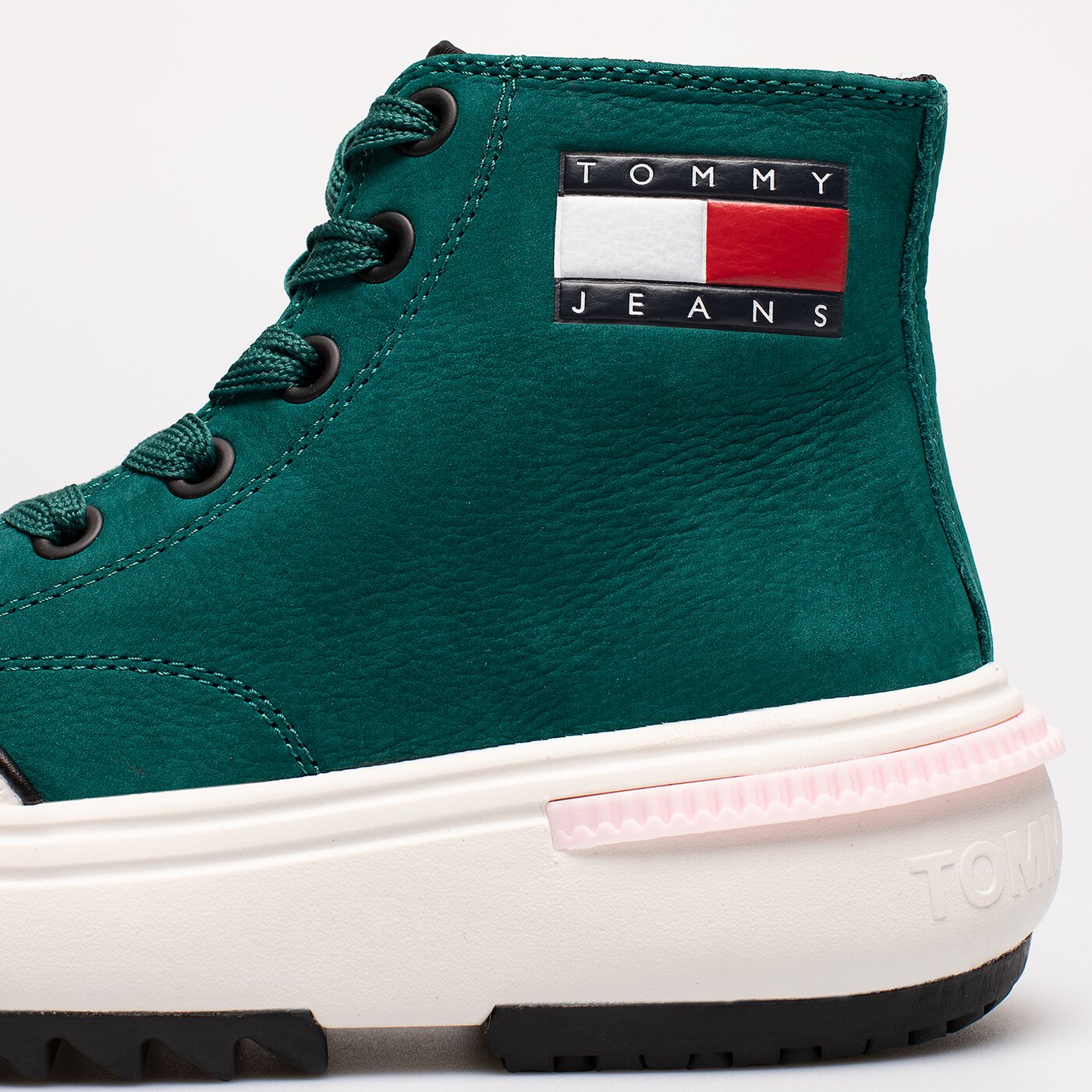 Damskie sneakersy (buty) TOMMY HILFIGER TOMMY JEANS NUBUK MID RUN CLEAT en0en01982l6o kolor zielony