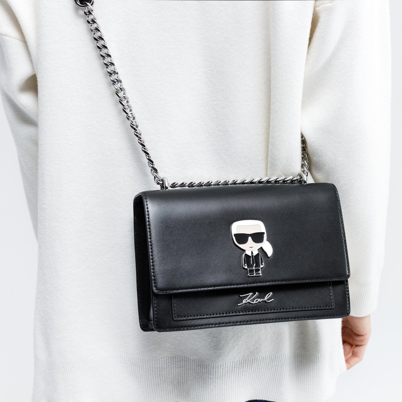 Damska torebka KARL LAGERFELD TOREBKA IKONIK METAL 201w3094999 kolor czarny