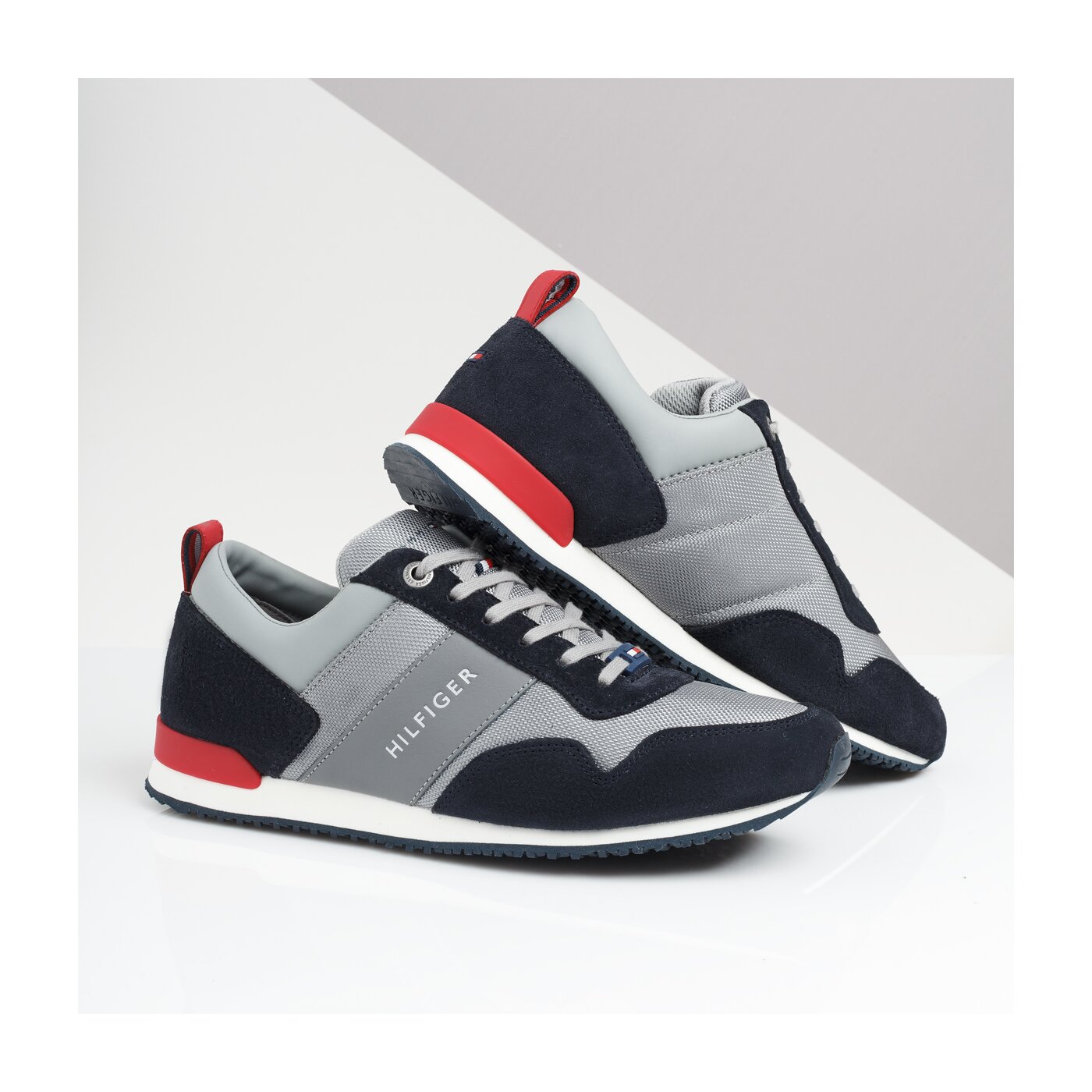 Męskie sneakersy (buty) TOMMY HILFIGER MAXWELL 11C18 fm0fm02042903 kolor czarny