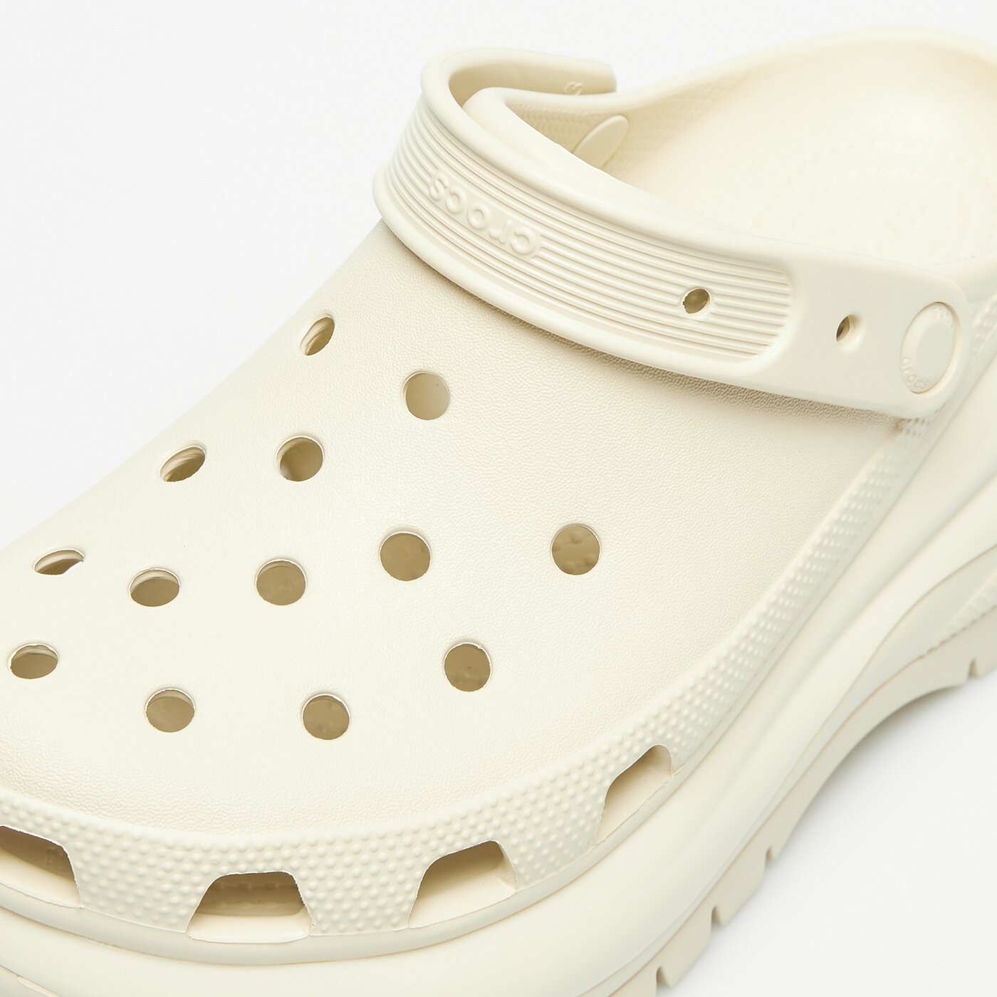 Damskie sandały CROCS CLASSIC MEGA CRUSH CLOG 2079882y2 kolor beżowy