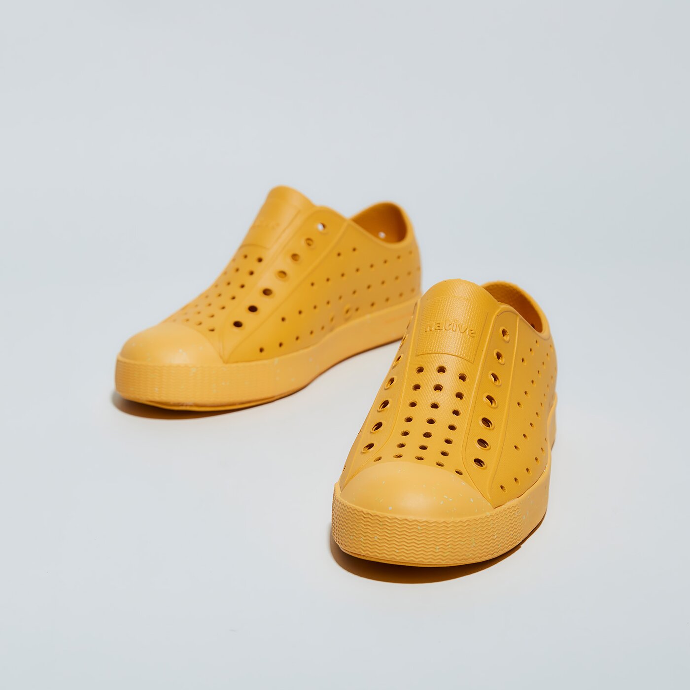 Dziecięce trampki NATIVE JEFFERSON BLOOM JR 12100148-7513 kolor pomarańczowy