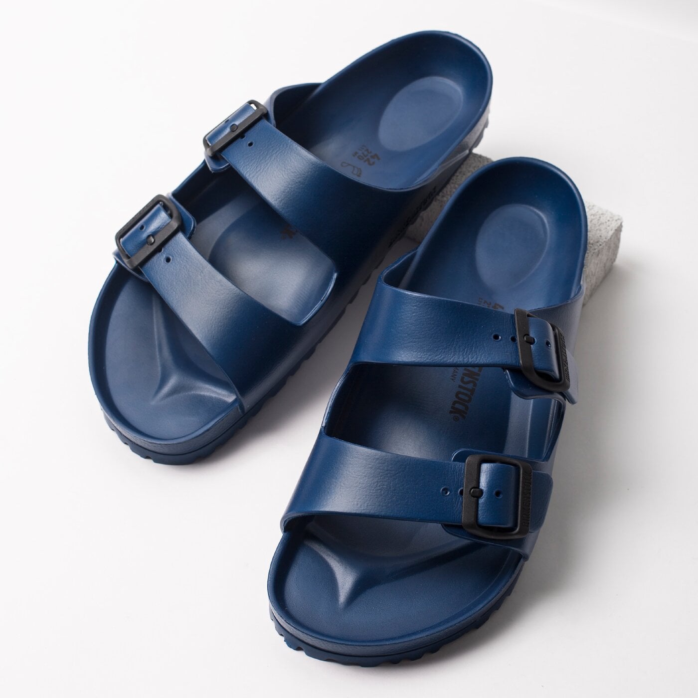 Męskie klapki BIRKENSTOCK ARIZONA EVA  129431 kolor granatowy