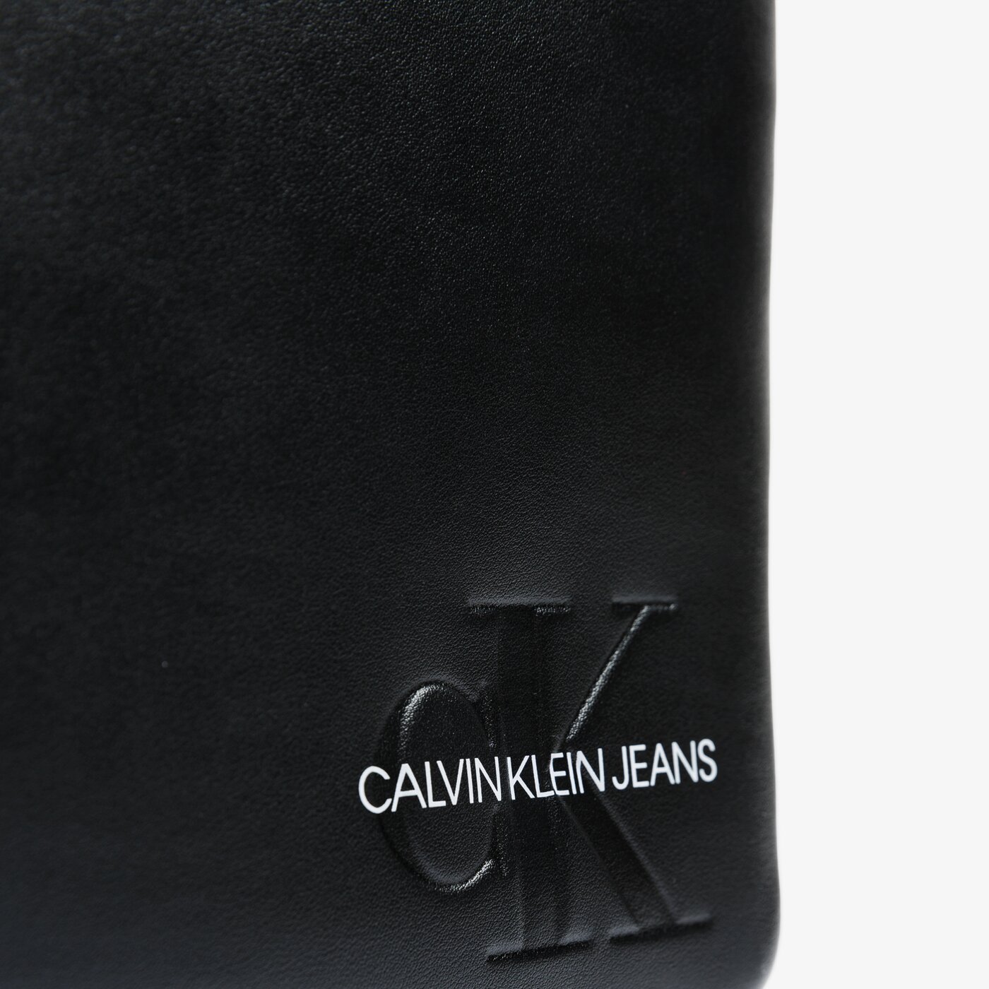 CALVIN KLEIN TORBA SMOOTH MONOGRAM MICRO FLATPACK k50k504741001 kolor czarny