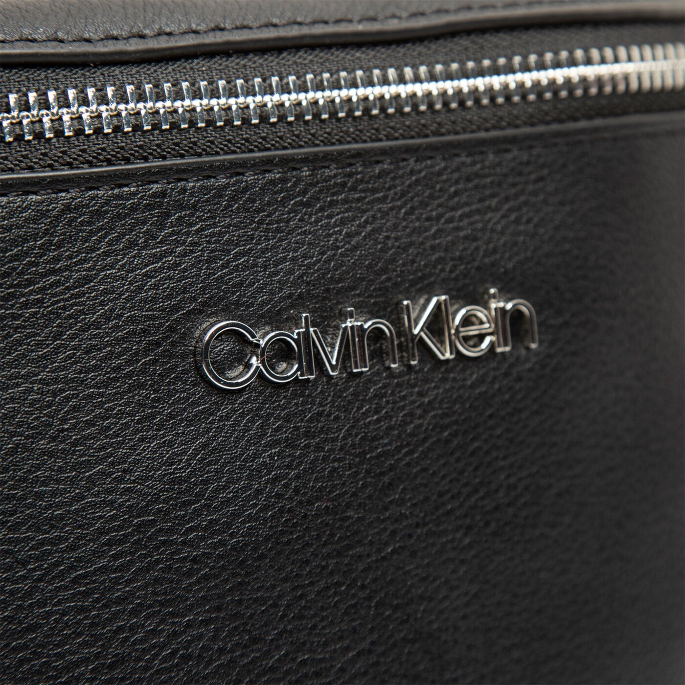 Damska nerka / saszetka CALVIN KLEIN TOREBKA WAISTBAG k60k608064bax kolor czarny