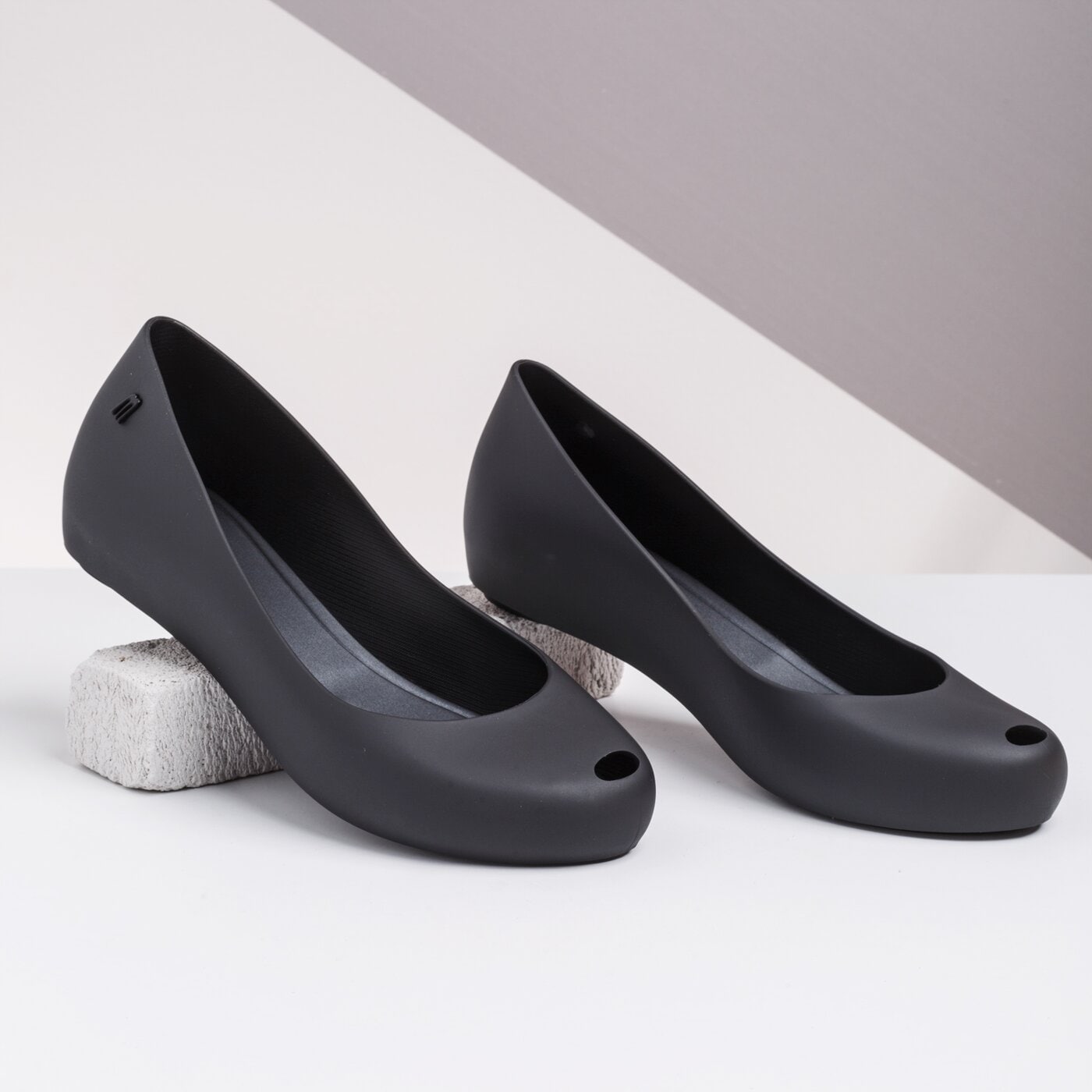 Damskie baleriny (buty) MELISSA ULTRAGIRL BASIC 3197601003 kolor czarny