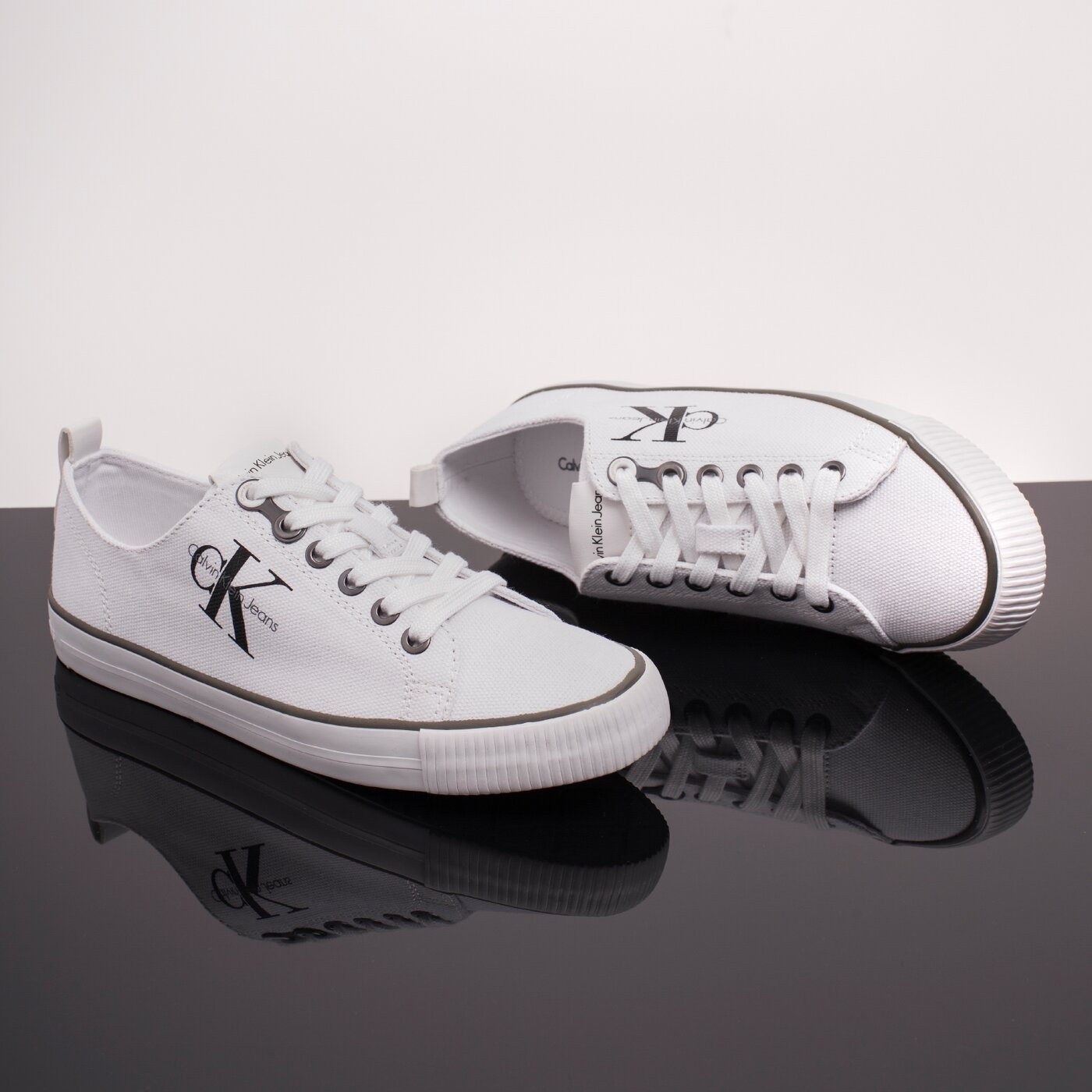 Damskie trampki CALVIN KLEIN DORA r3556wht kolor biały