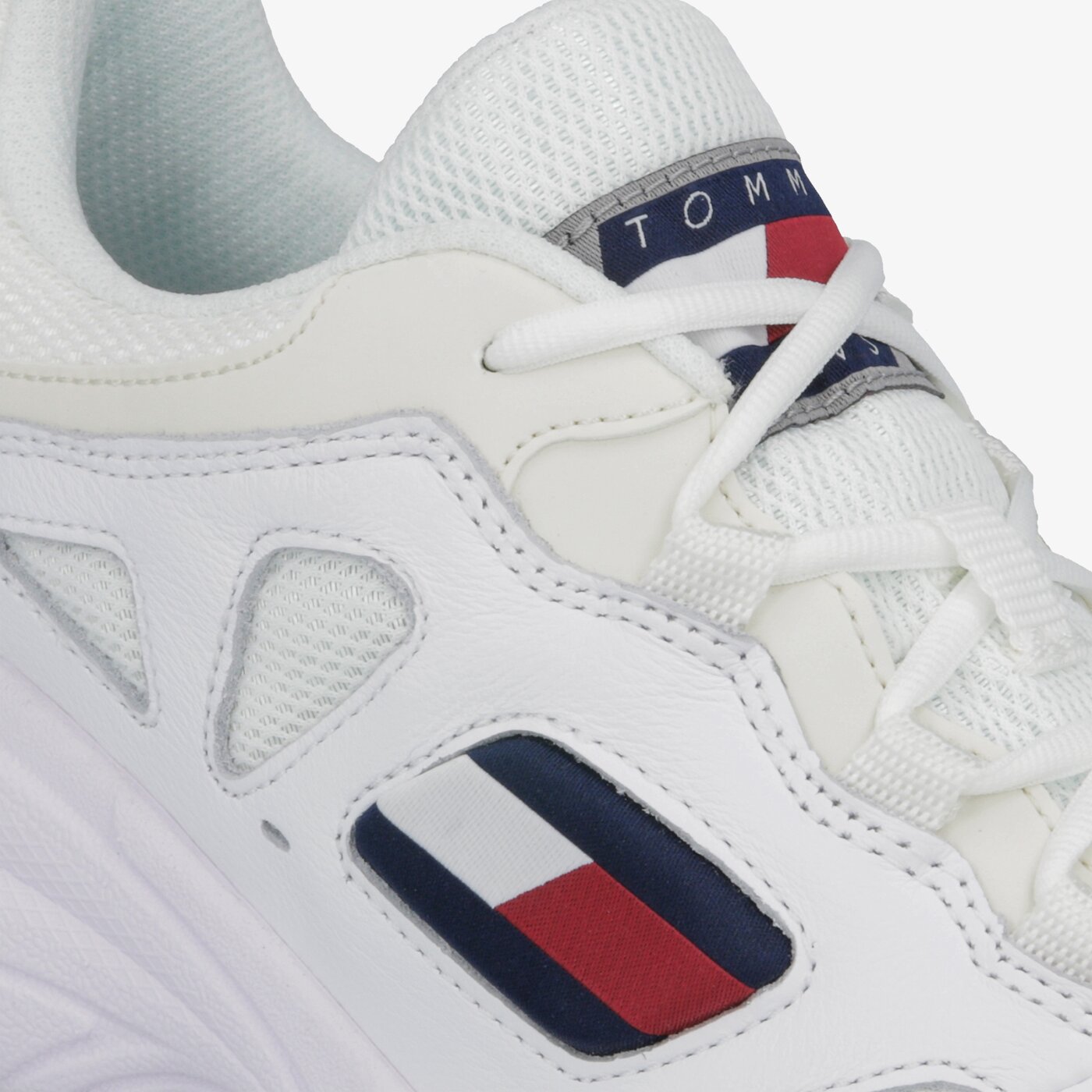 Męskie sneakersy (buty) TOMMY HILFIGER NEVIS 01C2 em0em00344100 kolor biały