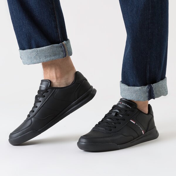 Męskie sneakersy (buty) TOMMY HILFIGER LIGHTWEIGHT LEA SNEAKER STRIPES fm0fm04016bds kolor czarny