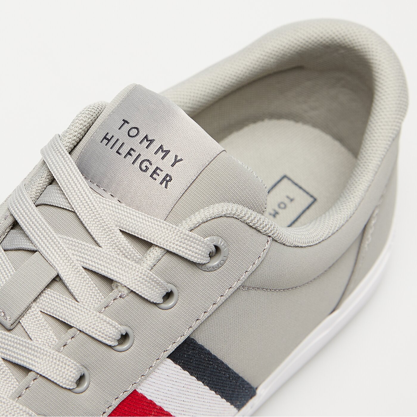 Męskie trampki TOMMY HILFIGER ICONIC VULC STRIPES MESH fm0fm05072prt kolor szary