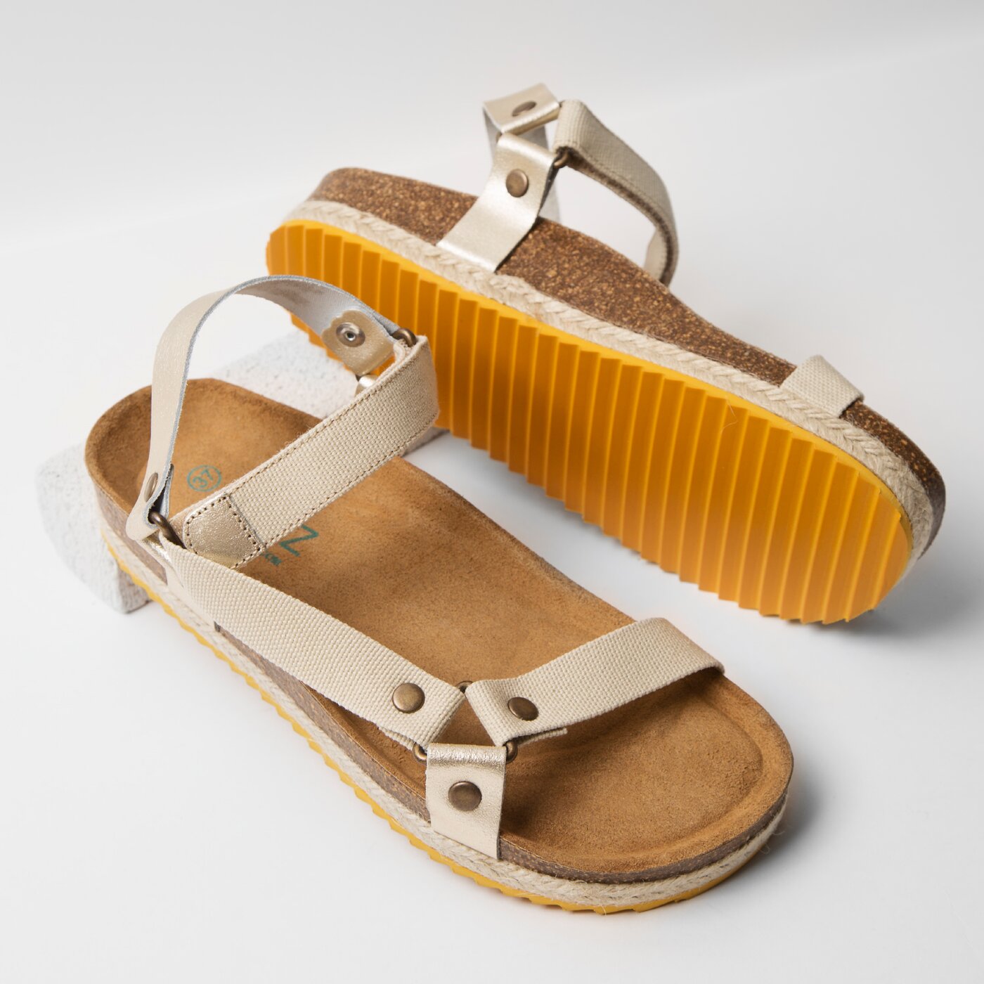 Damskie sandały PAEZ BIO TRECKING VAQUETA GOLD 1832756s82-212 kolor beżowy