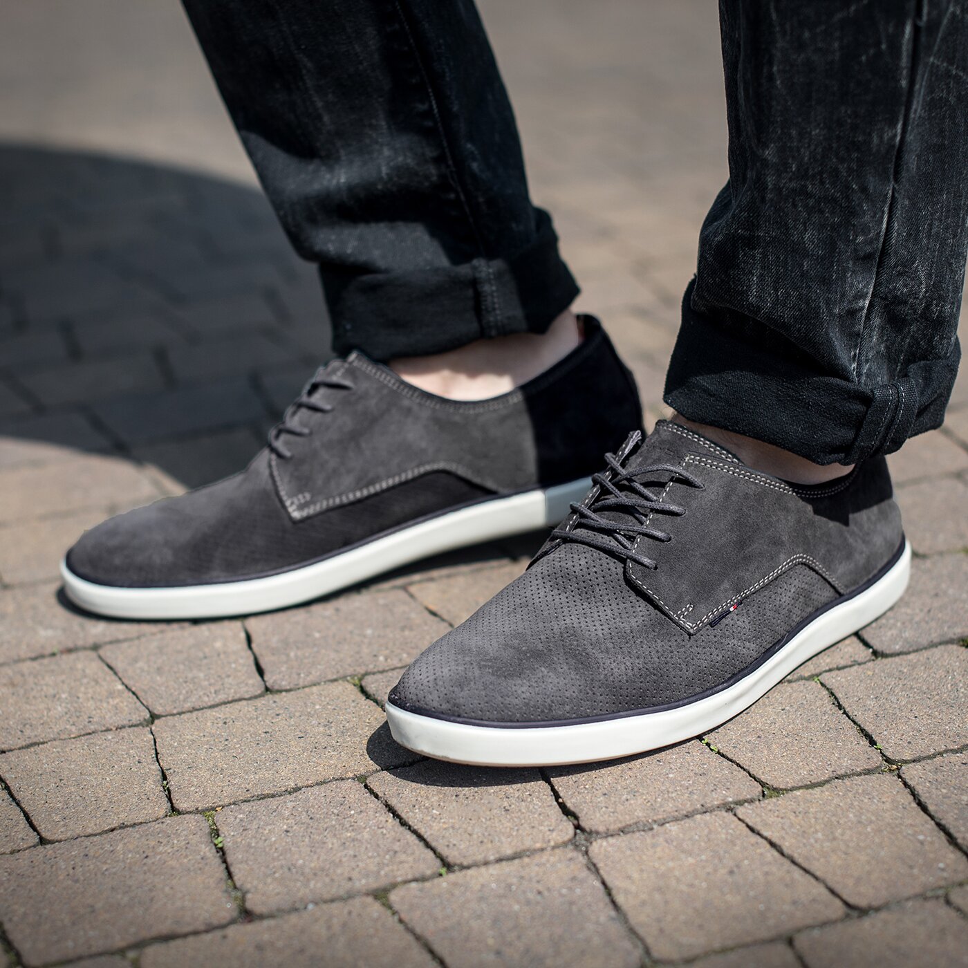 Męskie półbuty TOMMY HILFIGER G2285EORGE 1B1 fm56820602051 kolor szary