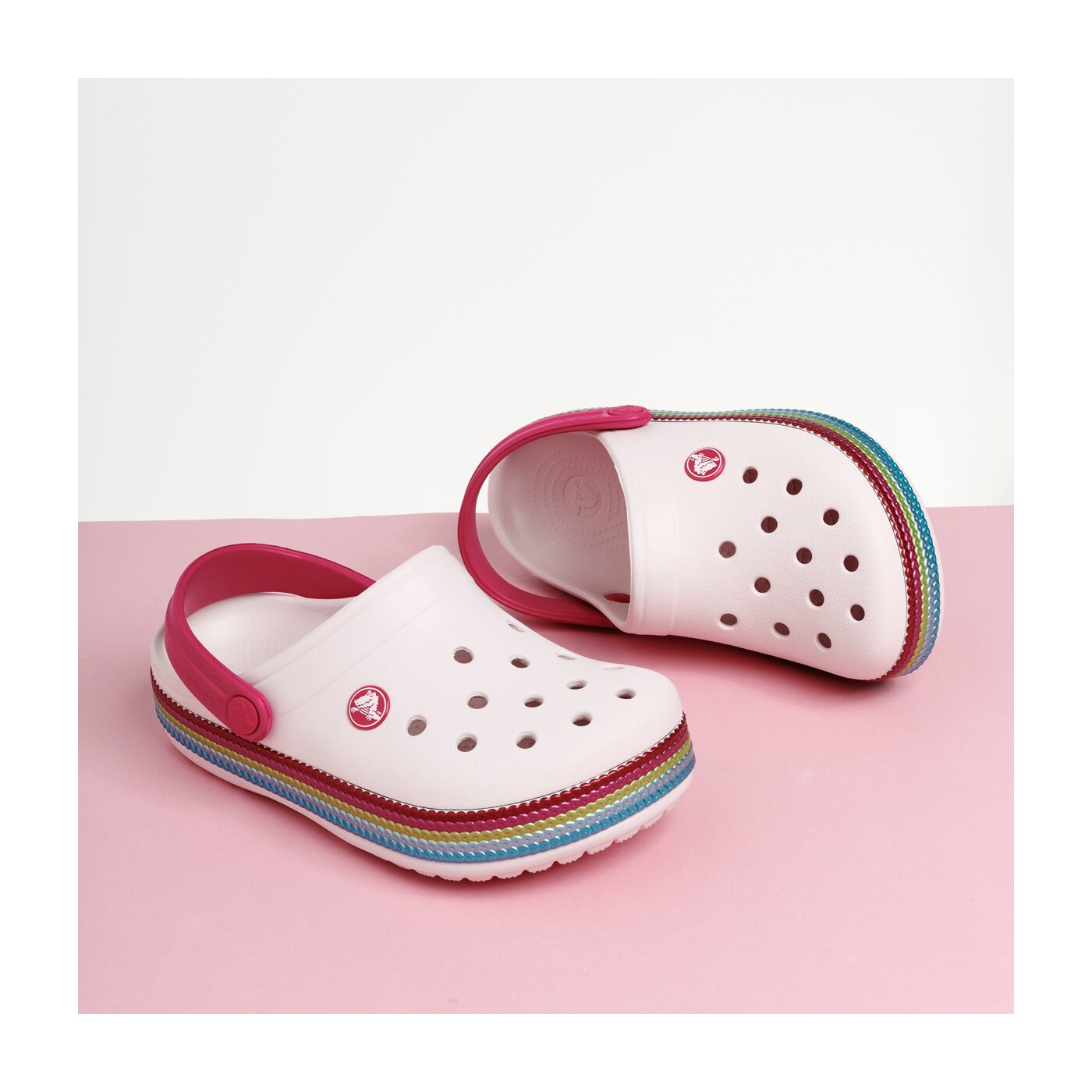 Dziecięce sandały / klapki CROCS CROCBAND SEQUIN BAND CLOG K 2055256pii kolor różowy