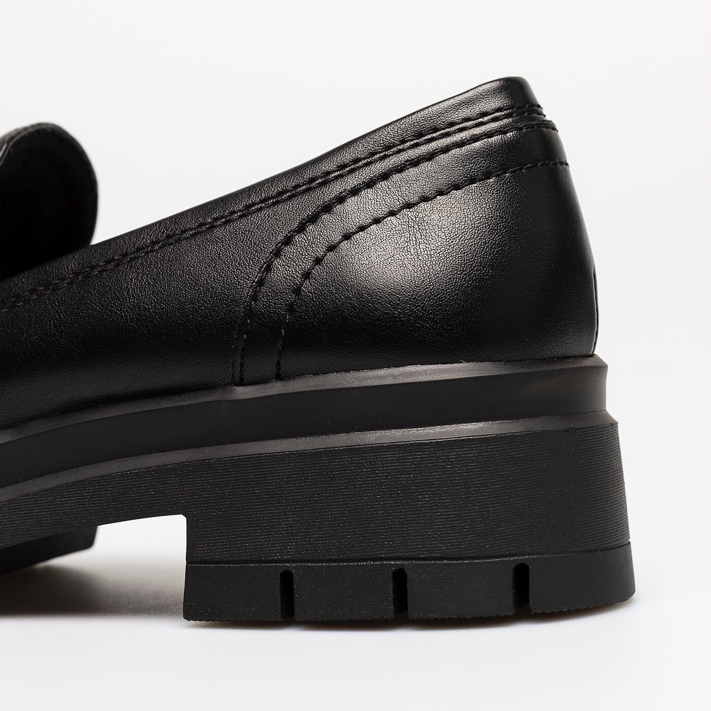 Damskie mokasyny i półbuty TAMARIS LOAFERS 35 BLK 1-1-24702-29-020 kolor czarny