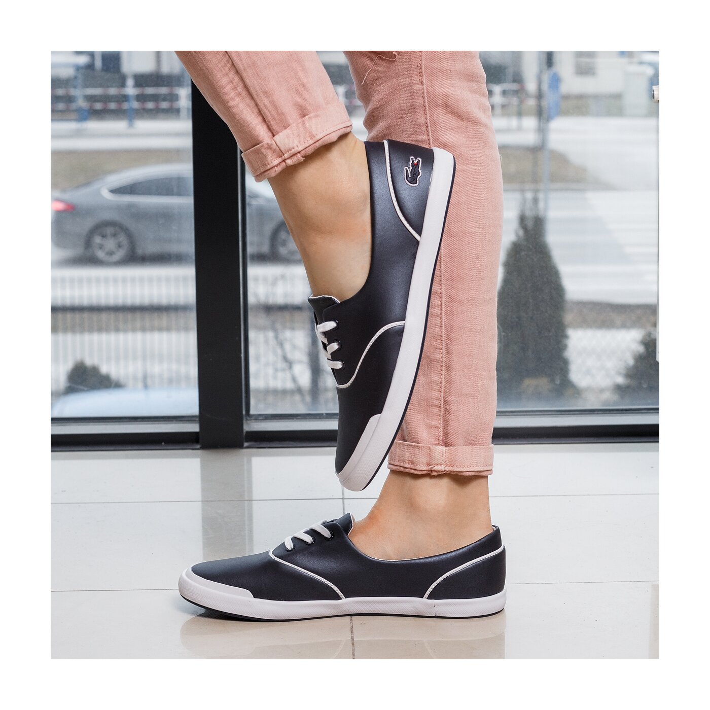 Damskie trampki LACOSTE LANCELLE 3 EYE 117 1 733caw1031003 kolor granatowy