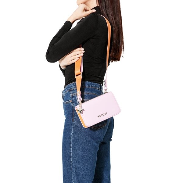 Damska torebka TOMMY HILFIGER TOREBKA TOMMY STATEMENT CROSSOVER aw0aw06438521 kolor różowy