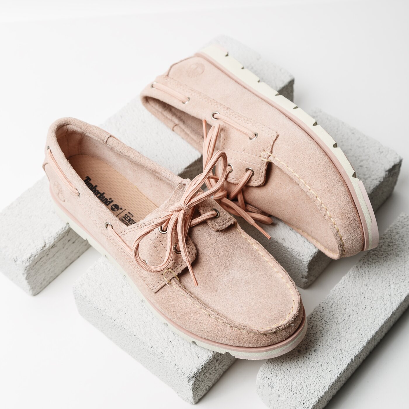 Damskie mokasyny i półbuty TIMBERLAND CAMDEN FALLS SUEDE BOAT tb0a1p836621 kolor różowy