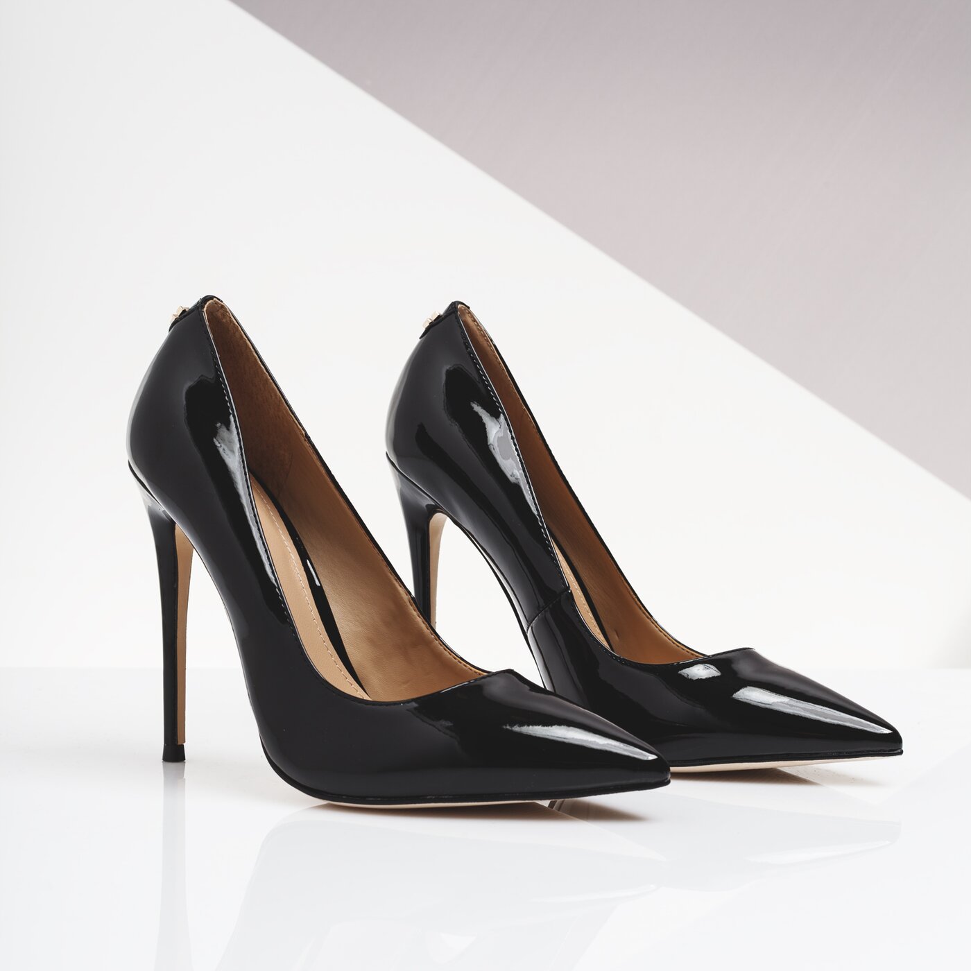 Damskie szpilki / czółenka GUESS FELYX2 fl6flypaf08black kolor czarny