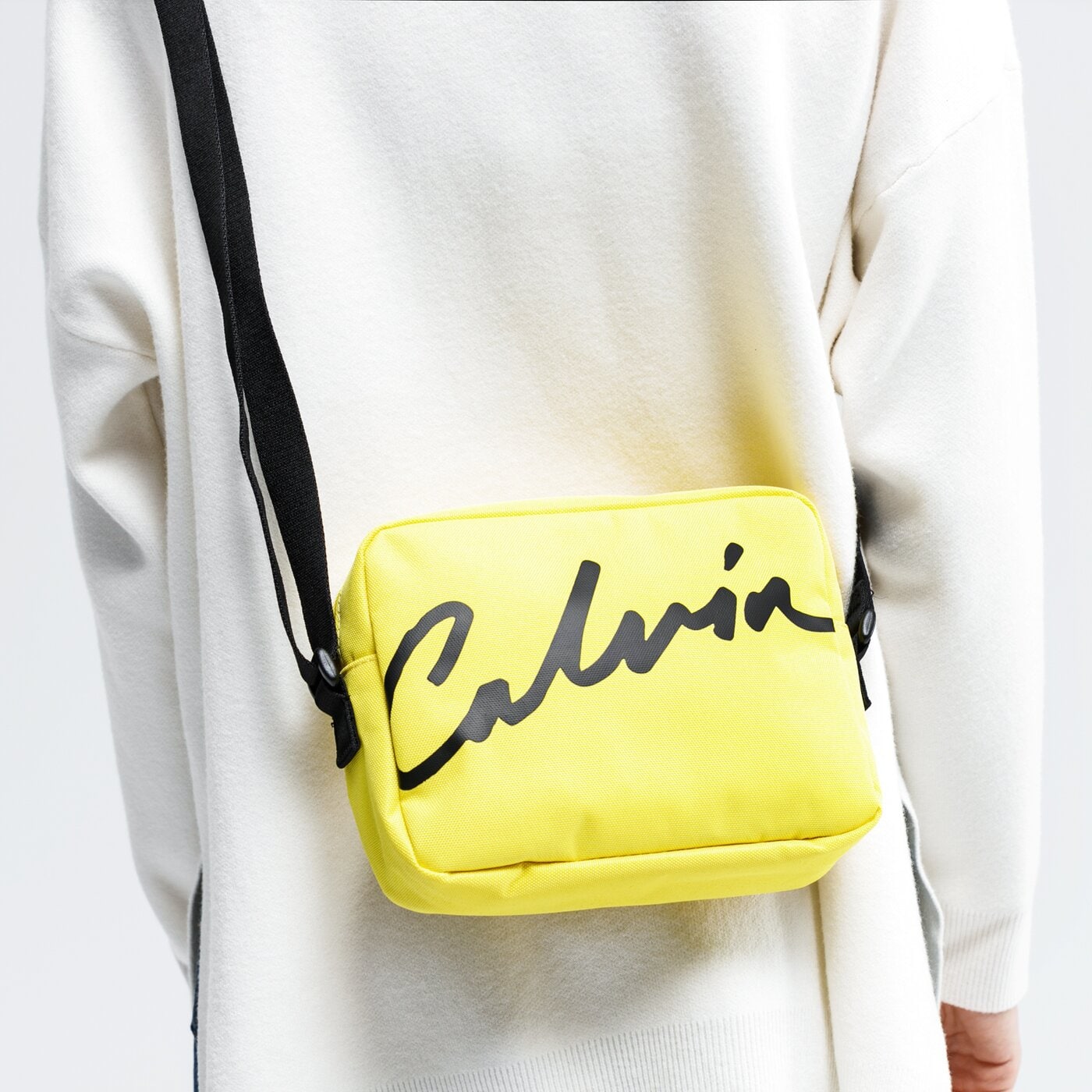 CALVIN KLEIN TORBA SPORT ESSENTIALS CAMERA BAG k60k606593zam kolor żółty