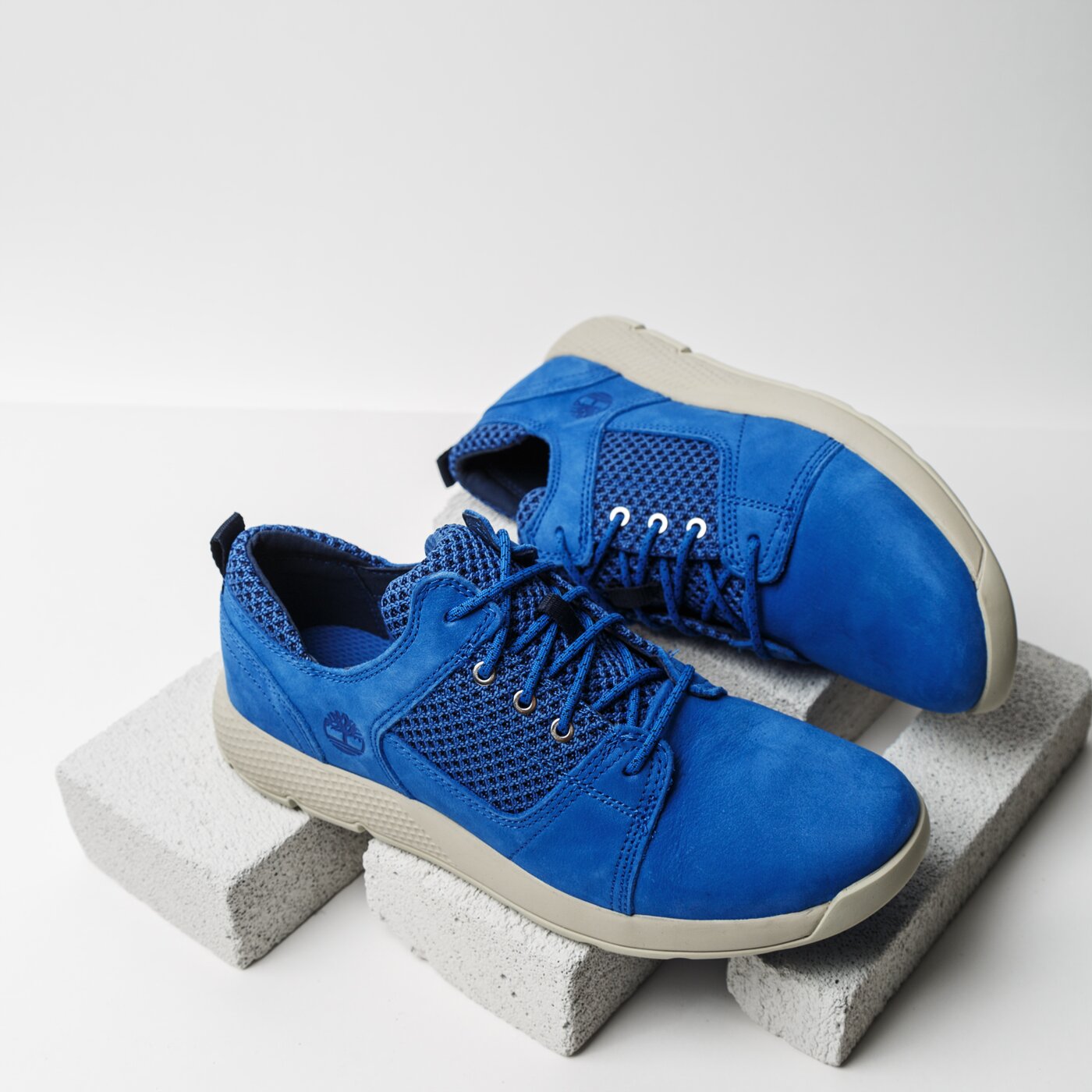 Dziecięce sneakersy (buty) TIMBERLAND FLYROAM L/F OXFORD ca1shd kolor niebieski