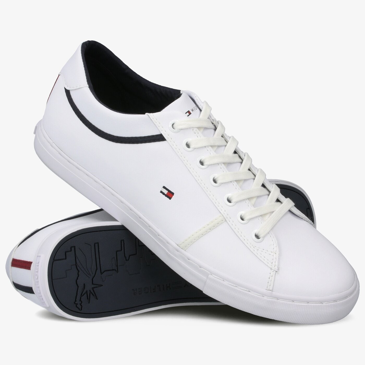 Męskie trampki TOMMY HILFIGER ESSENTIAL LEATHER SNEAKER fm0fm02681ybs kolor biały