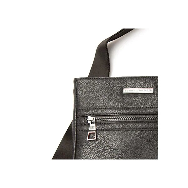 TOMMY HILFIGER TORBA ESENTIAL FLAT CROSSOVER am0am00806002 kolor czarny