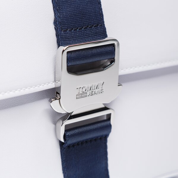 Damska torebka TOMMY HILFIGER TOREBKA FEMME ITEM CROSSOVER aw0aw08409ya2 kolor biały