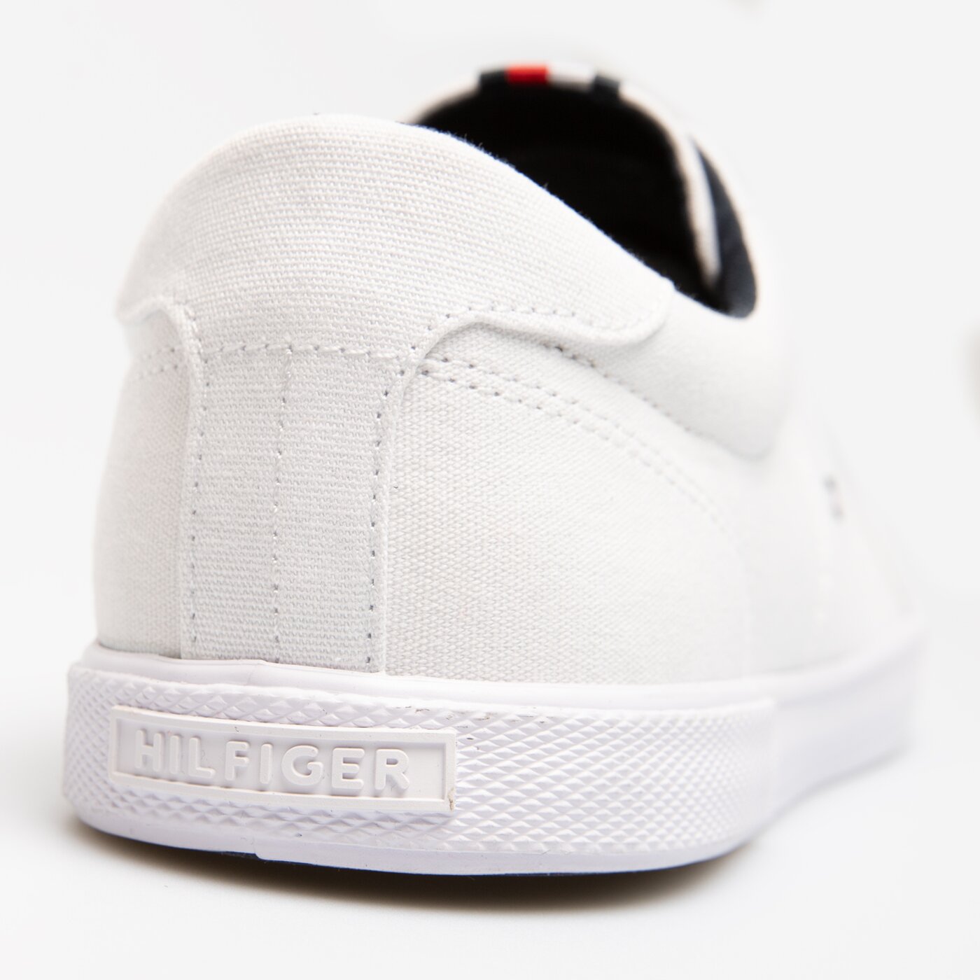 Męskie trampki TOMMY HILFIGER ICONIC LONG LACE SNEAKER fm0fm015360k4 kolor biały