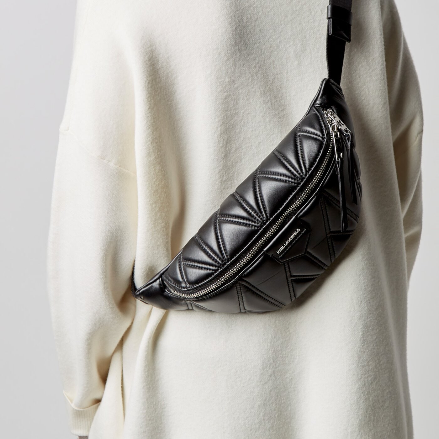 Damska nerka / saszetka KARL LAGERFELD TOREBKA 206w3051999 kolor czarny