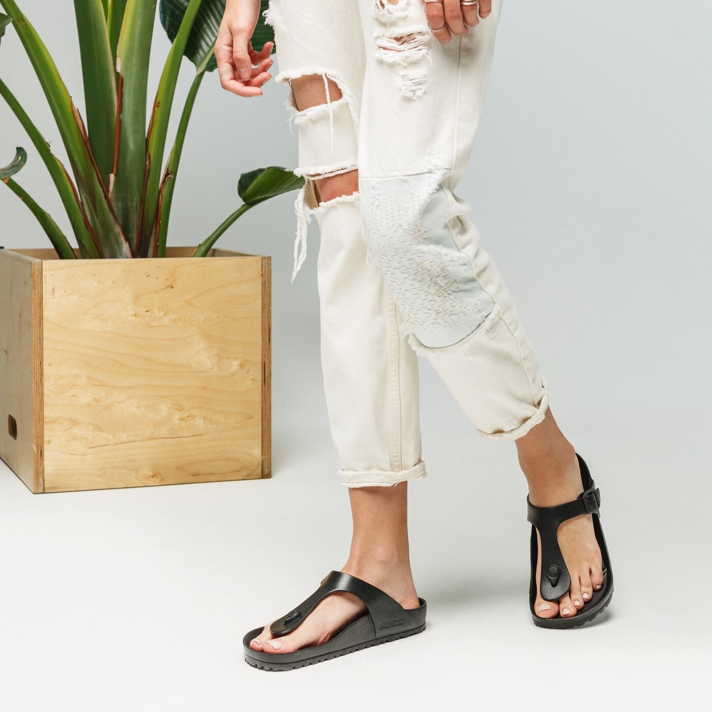 Damskie klapki BIRKENSTOCK GIZEH EVA 128201 kolor czarny