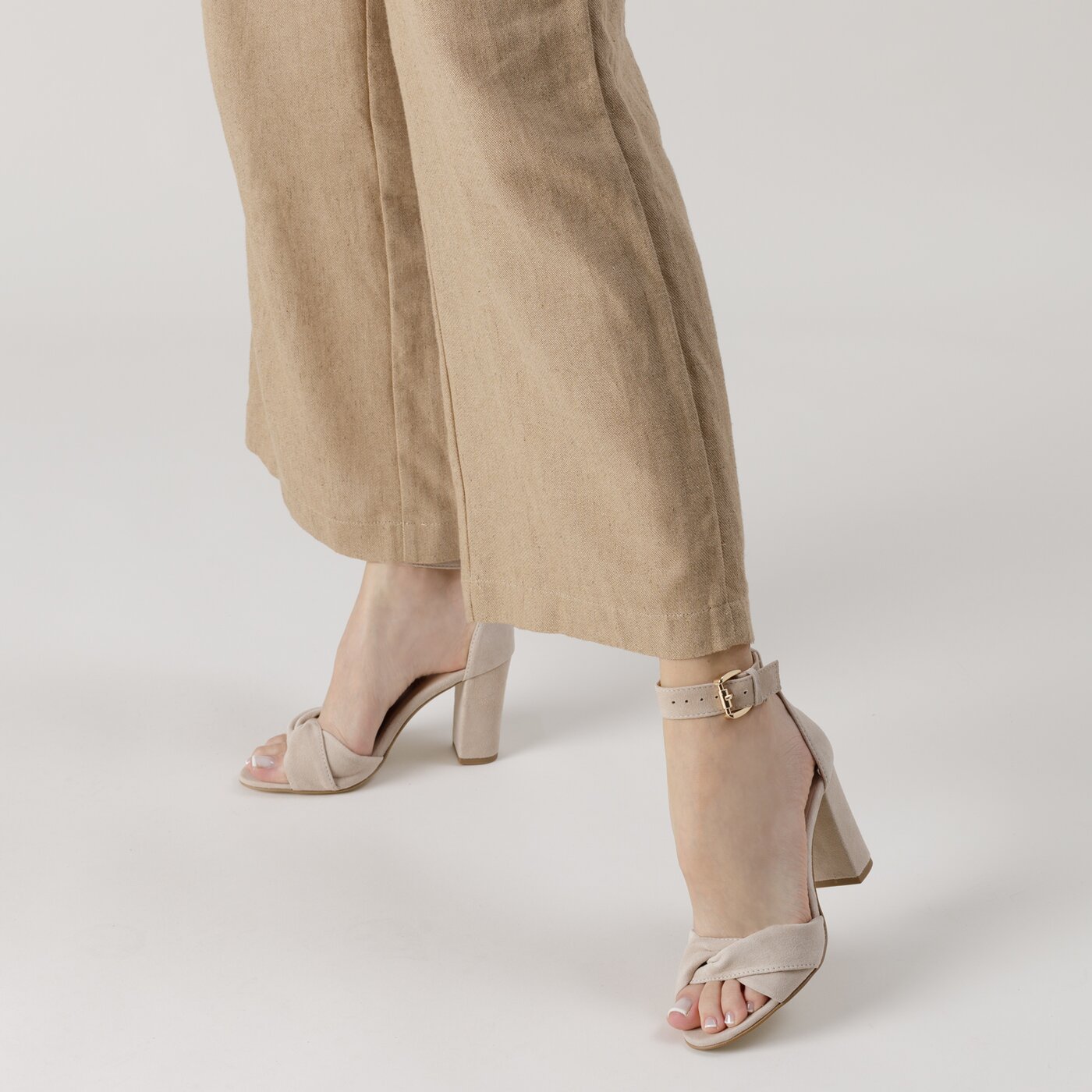 Damskie sandały SYMBIOSIS SANDALS RITA syws122015 kolor beżowy