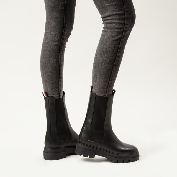 Damskie botki / sztyblety TOMMY HILFIGER MONOCHROMATIC CHELSEA BOOT fw0fw06730bds kolor czarny