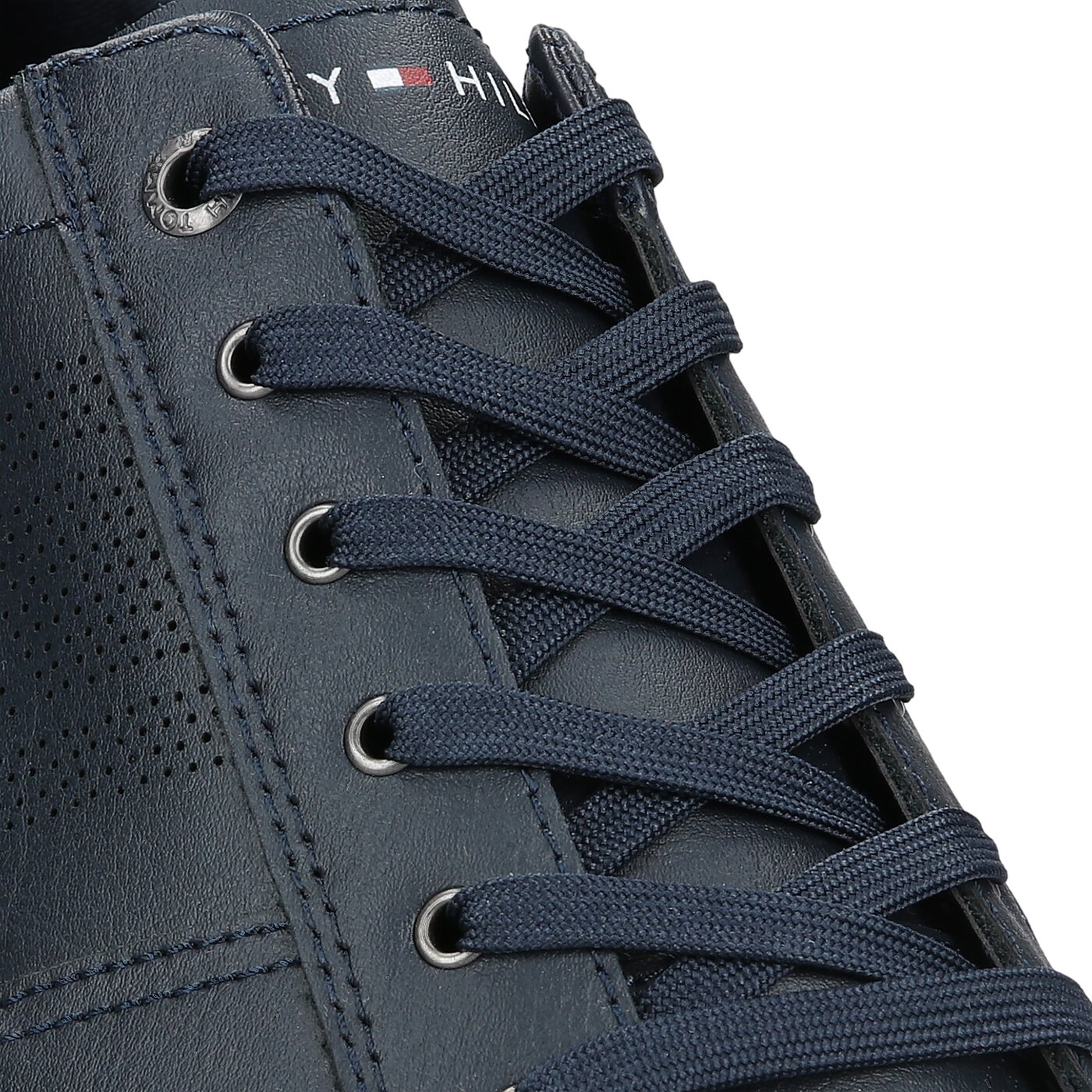 Męskie trampki TOMMY HILFIGER CORE CORPORATE LEATHER SNEAKER fm0fm03393dw5 kolor granatowy