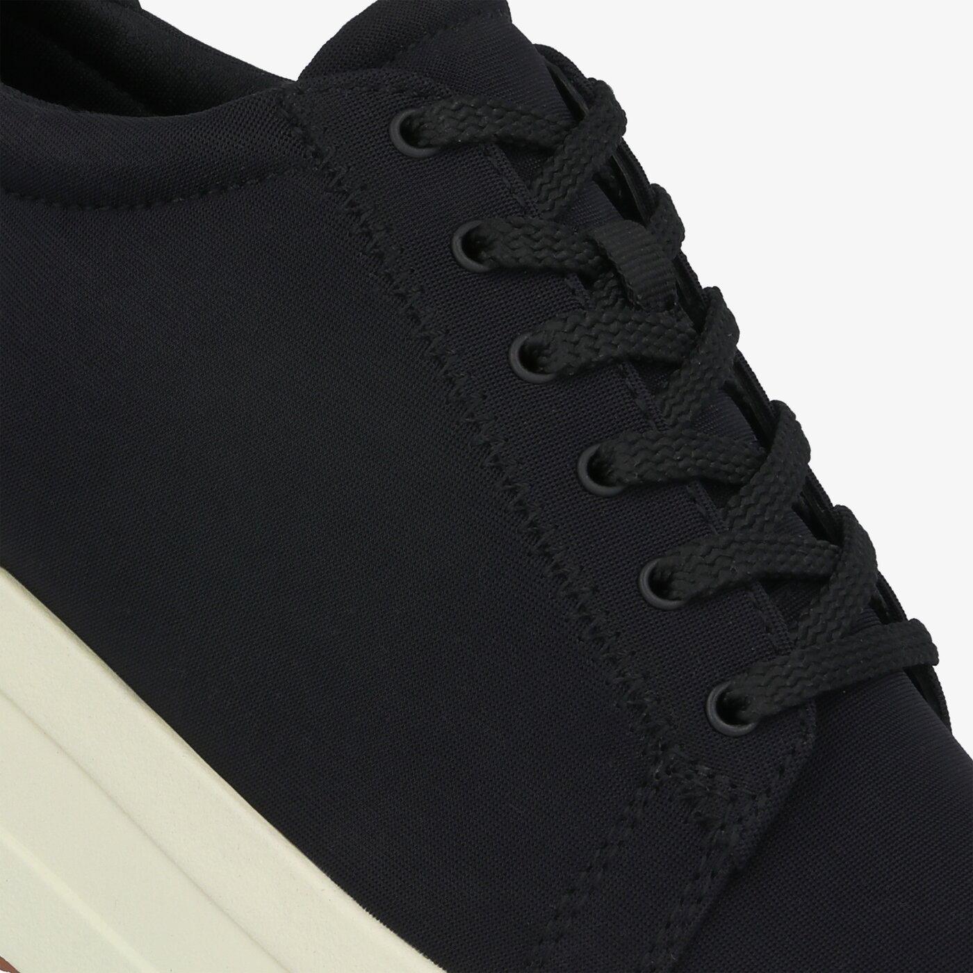 Damskie sneakersy (buty) VAGABOND CASEY 4722-280-20 kolor czarny