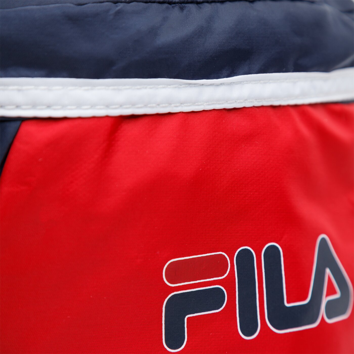 Damska nerka / saszetka FILA TORBA SOFT BUMBAG BERLIN 685403g06 kolor multicolor