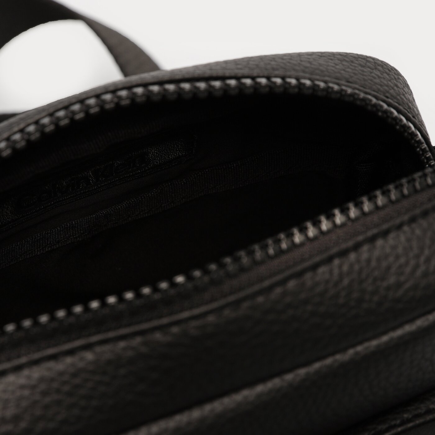 CALVIN KLEIN TORBA CK MUST REPORTER S k50k511187bax kolor czarny