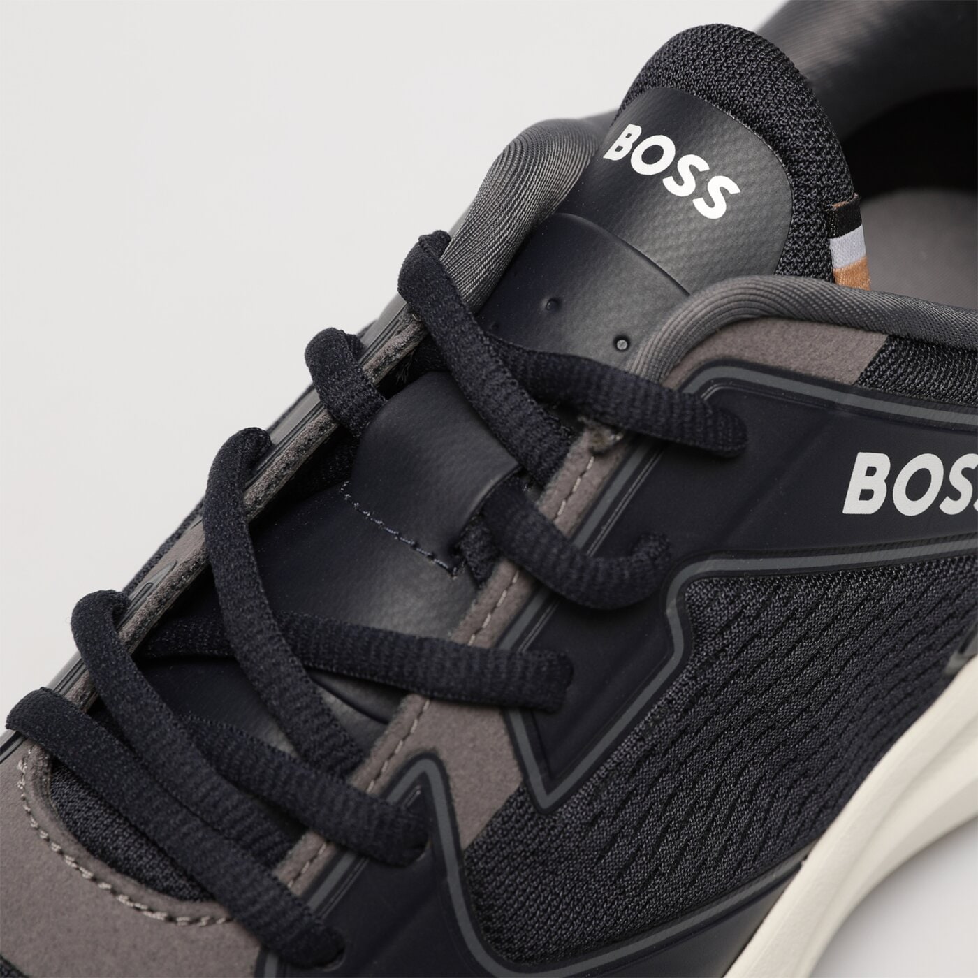 Męskie sneakersy (buty) HUGO BOSS OWEN RUNN EMPR 50493217401 kolor granatowy