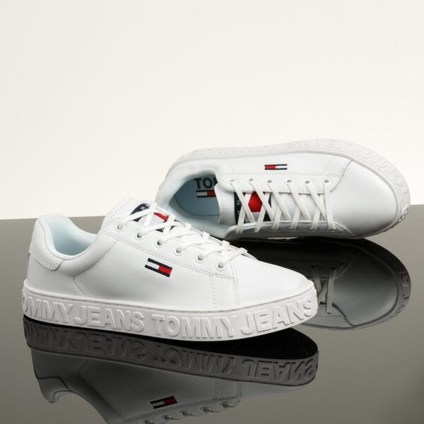 Damskie trampki TOMMY HILFIGER COOL TOMMY JEANS SNEAKER en0en00643ybs kolor biały