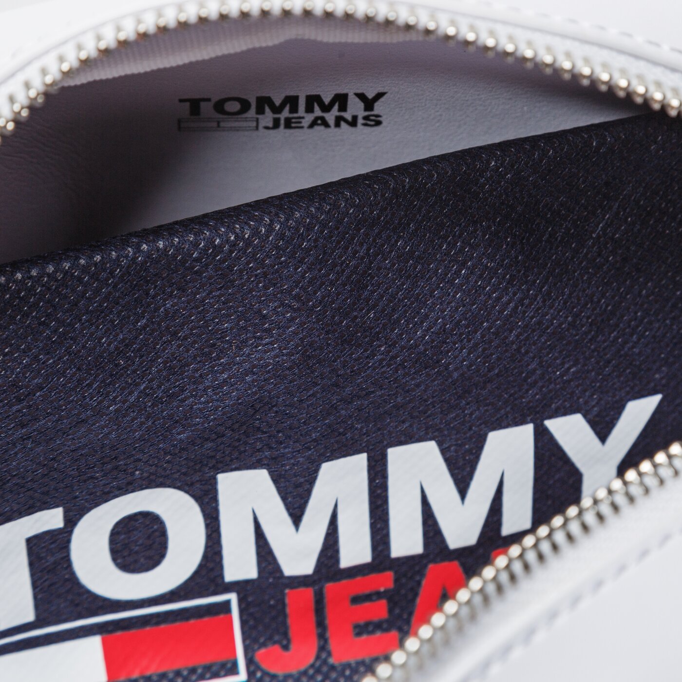 TOMMY HILFIGER TORBA TJW CAMERA BAG aw0aw09853ybr kolor multicolor