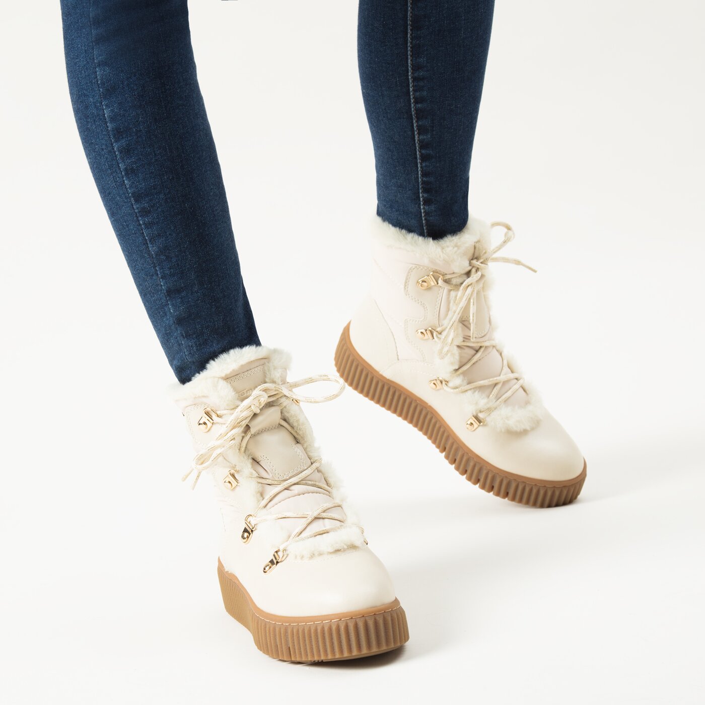 Damskie śniegowce TAMARIS SNOW FUR 1-1-26854-29 418 kolor beżowy